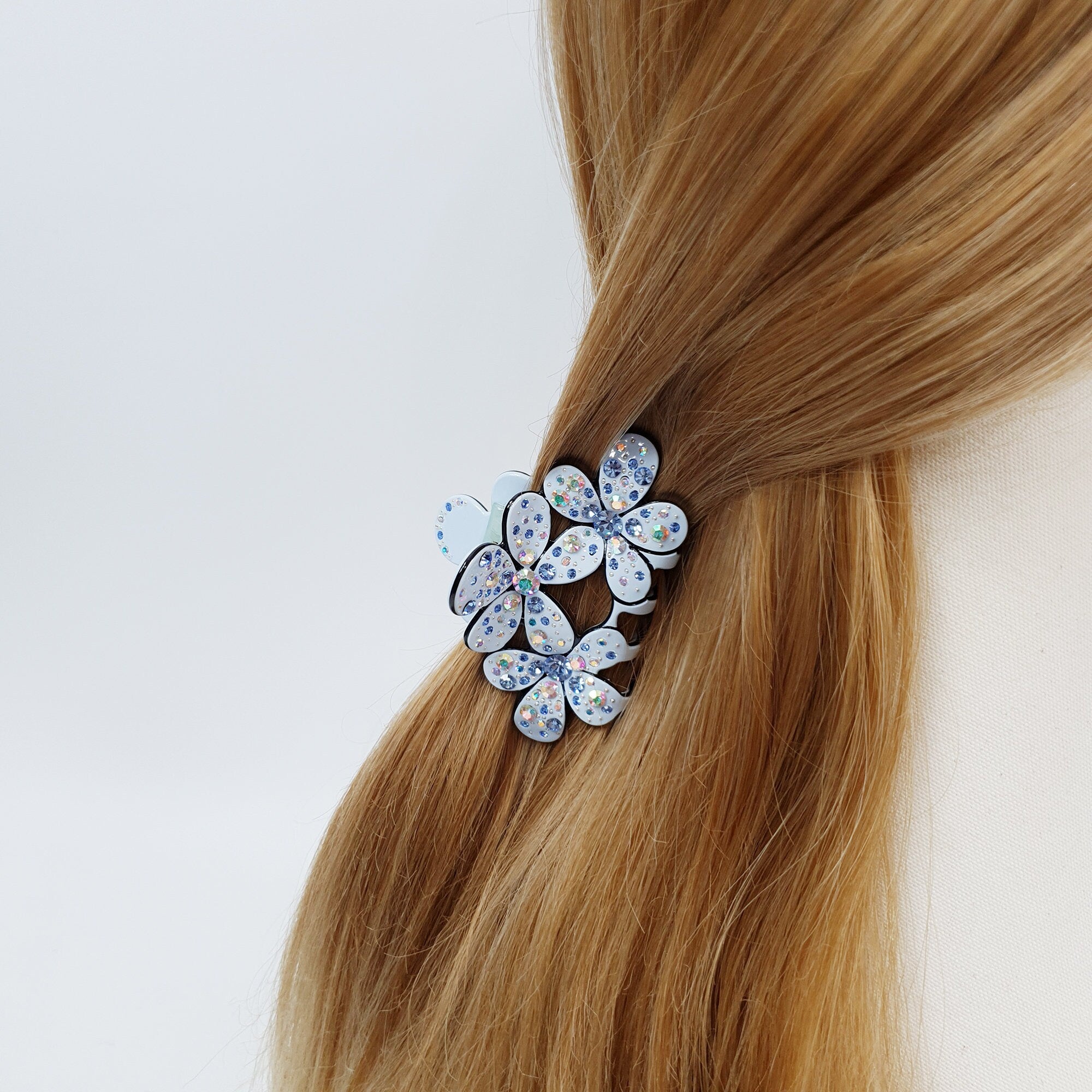 Pastel Color Sparkling Triple Blossom Hair Claw Clip / Luxurious French Hair Pin / Hair Accessory for Woman / Flower Hair Clip