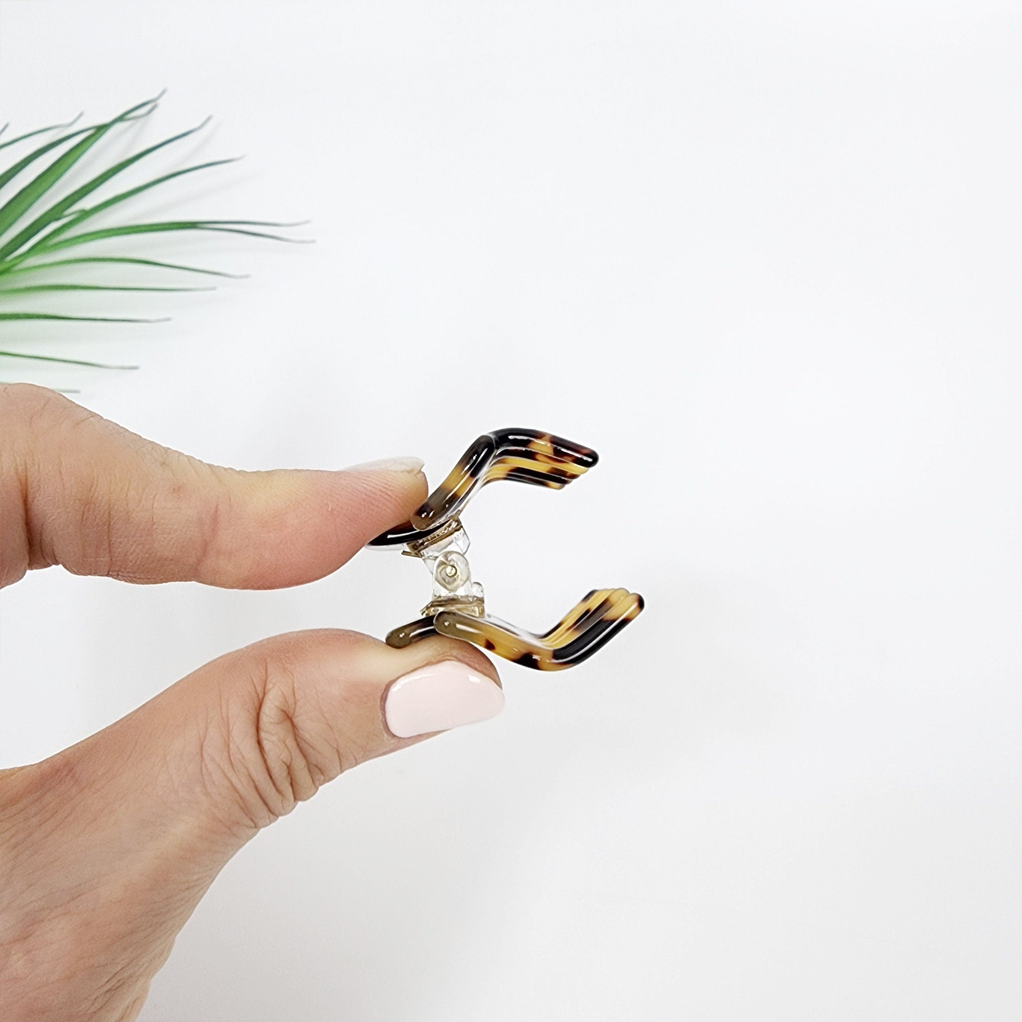 Linda Mini Hair Clips / Tortoise Shell French Hair Pin / Hair Accessory for Woman / Hair Claw Clip for Girls
