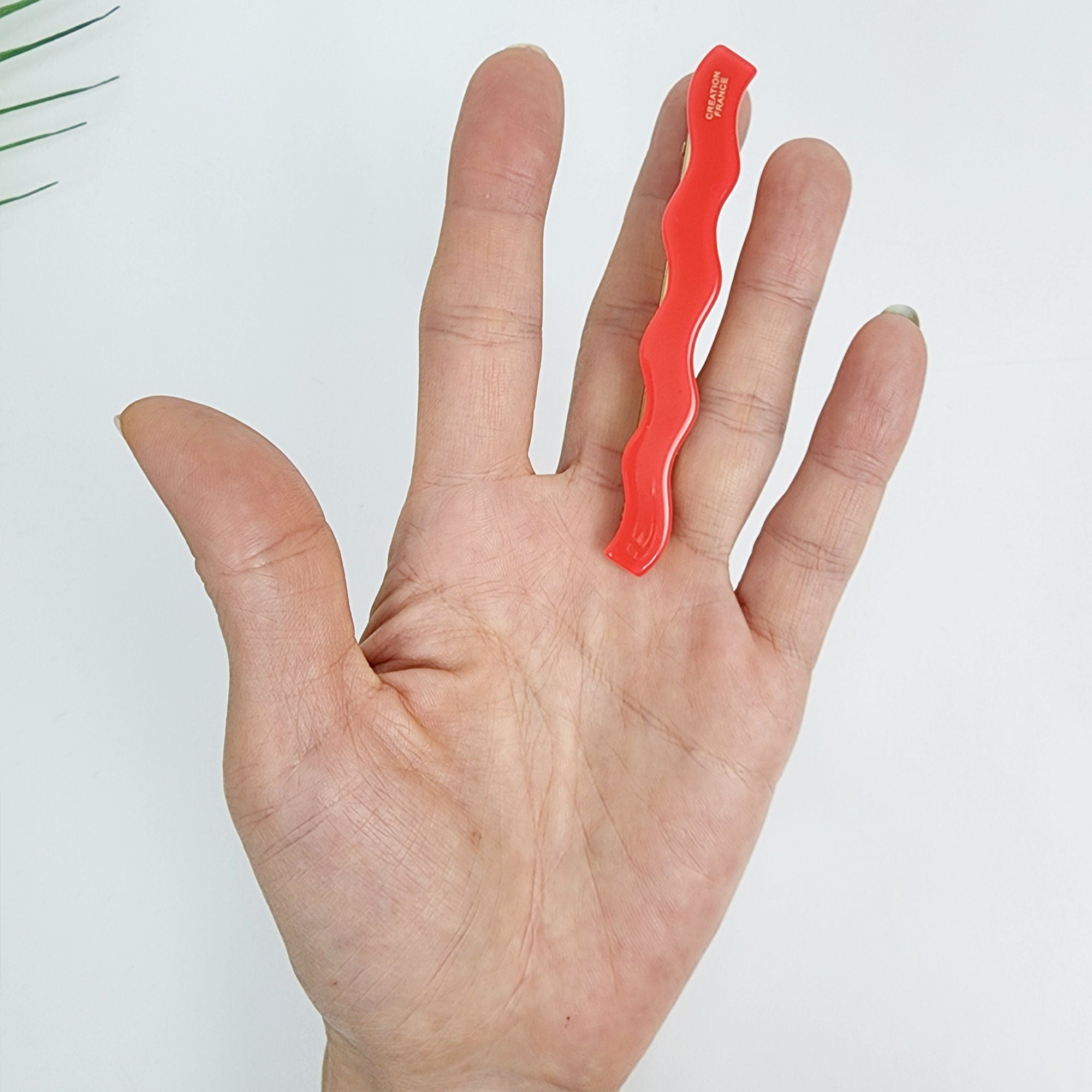 Vivid Color Wave Alligator Hair Clip (3.1 Inch) / Luxurious French Hair Pin / Hair Accessory for Woman