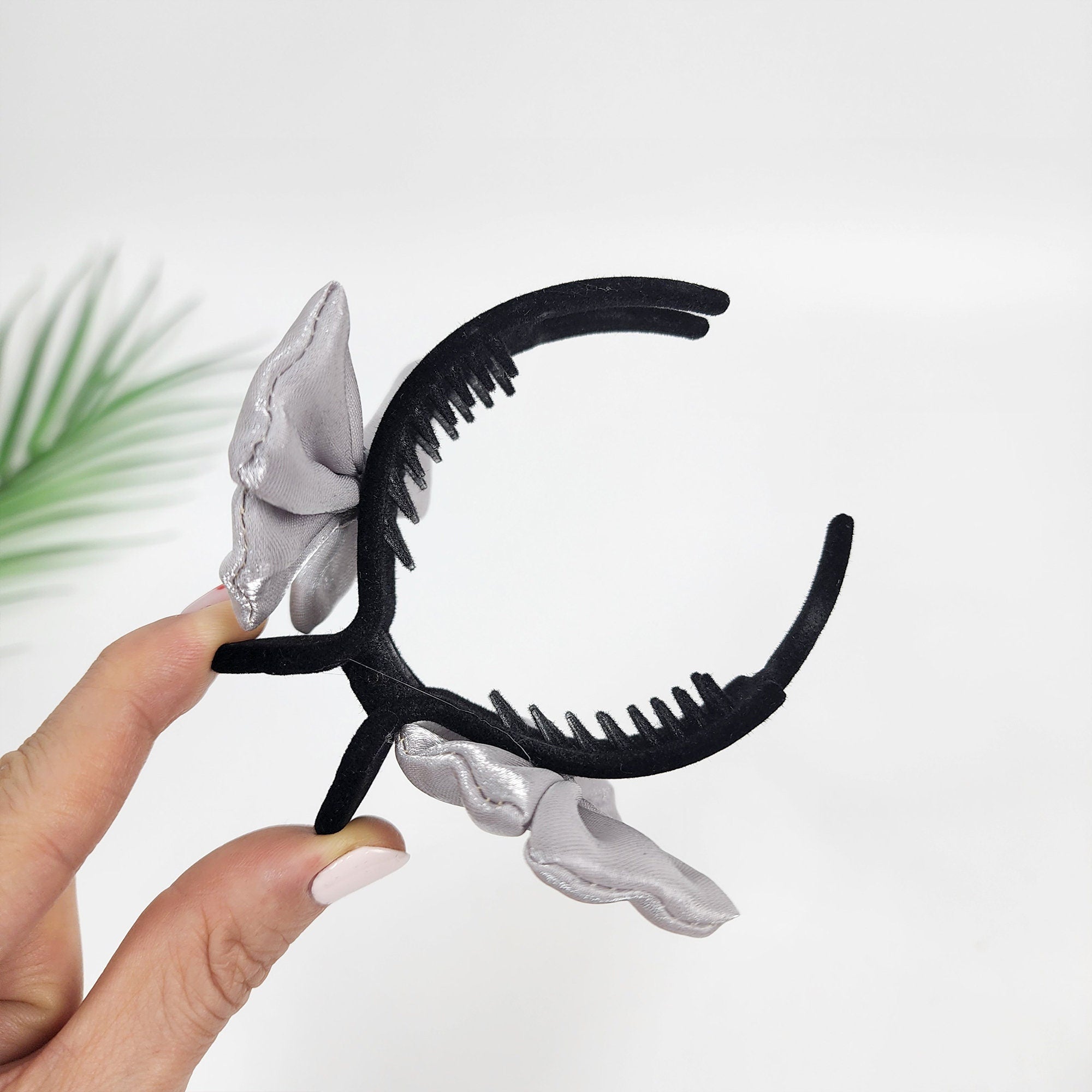 Black Velvet Organza Ribbon Two Leg Low Bun Hair Claw Clip / Medium Size Ponytail Holder / Hair Barrette for Woman