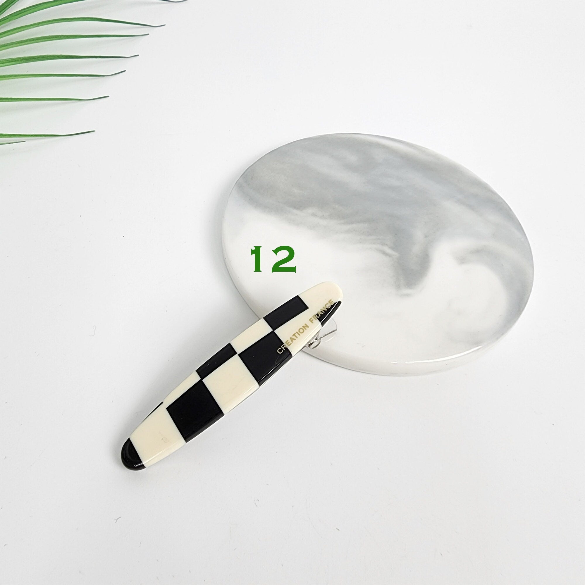 Tortoise Shell Leopard Simple Round Mini Hair Clip (2.6 Inch) / Cute French Hair Pin / Hair Accessory for Woman