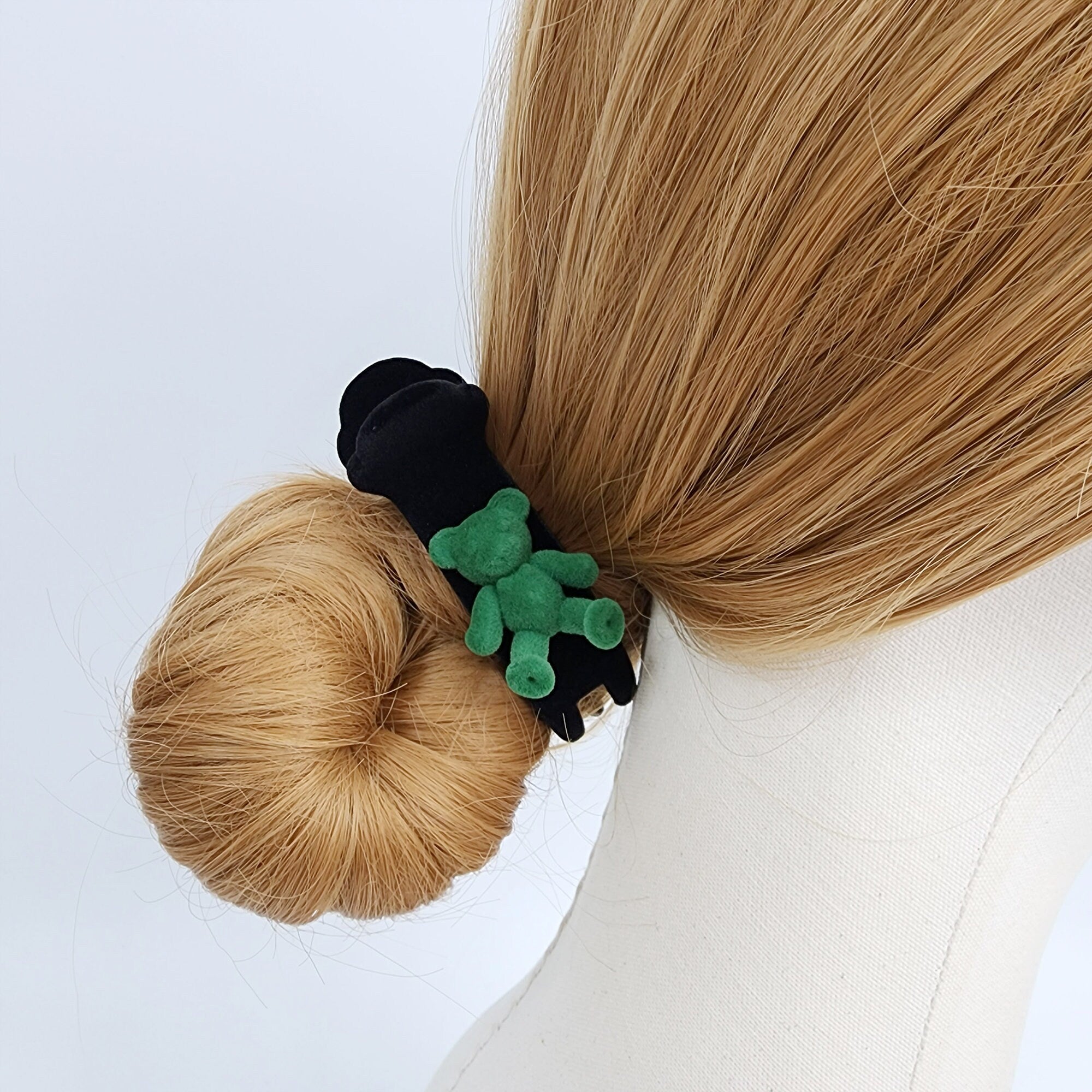 Black Velvet Teddy Bear Lowbun Round Hair Claw Clip / Vintage Ponytail Hair Claw / Hair Barrette for Woman / Velvet Hair Clip