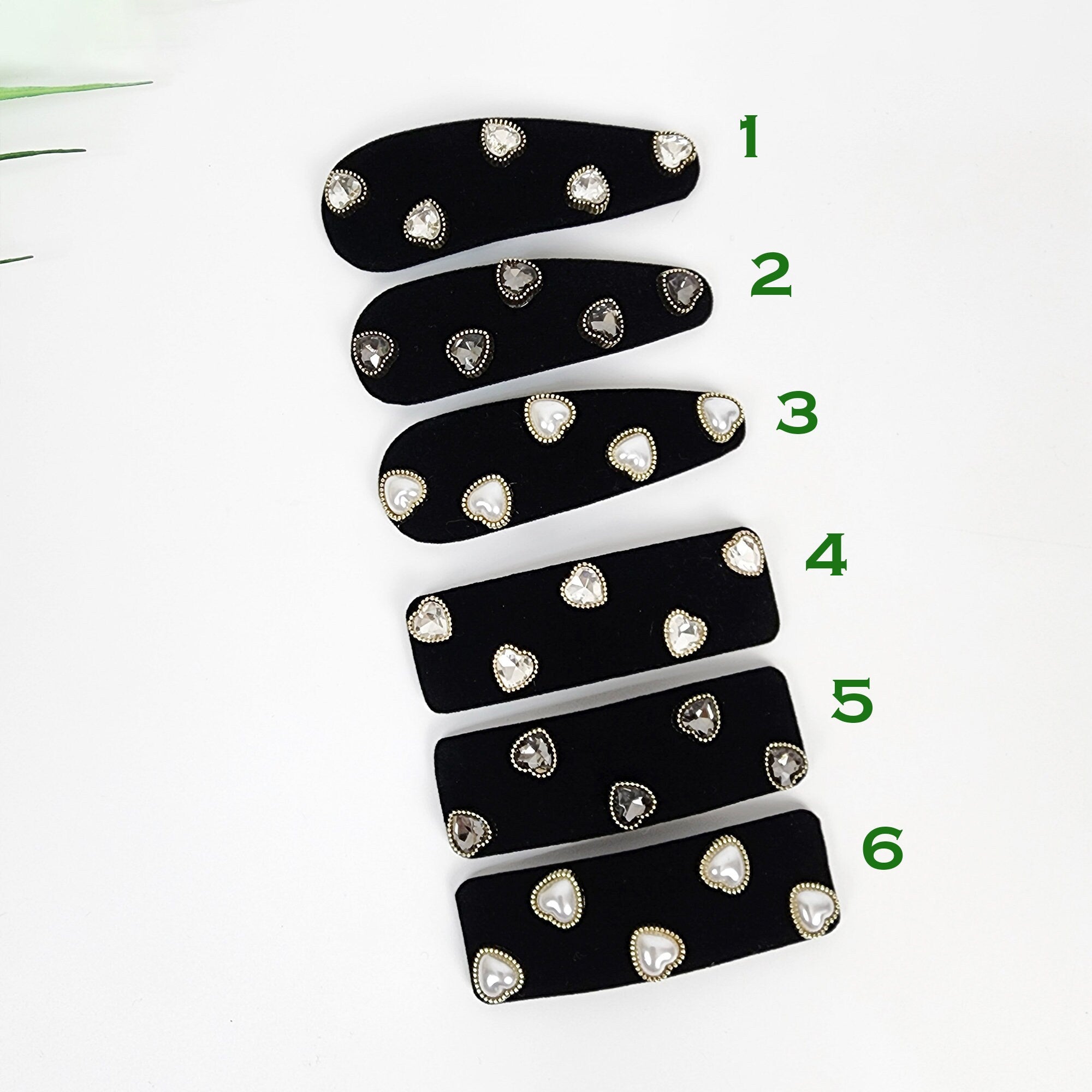 Black Velvet Heart Triangle Snap Clip (3.1 Inch) / Cute Hairgrip Barrette with Pearl and Cubic / Hair Accessory / Tic Tac Hair Clip Pin