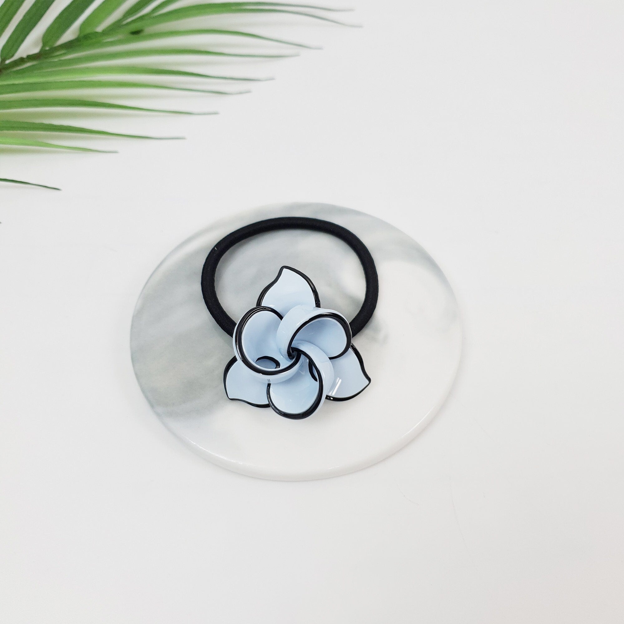 Pastel Color Blooming Flower Hair Tie / Simple Cute Ponytail Holder / Hair Accessory for Woman / French Hair Tie
