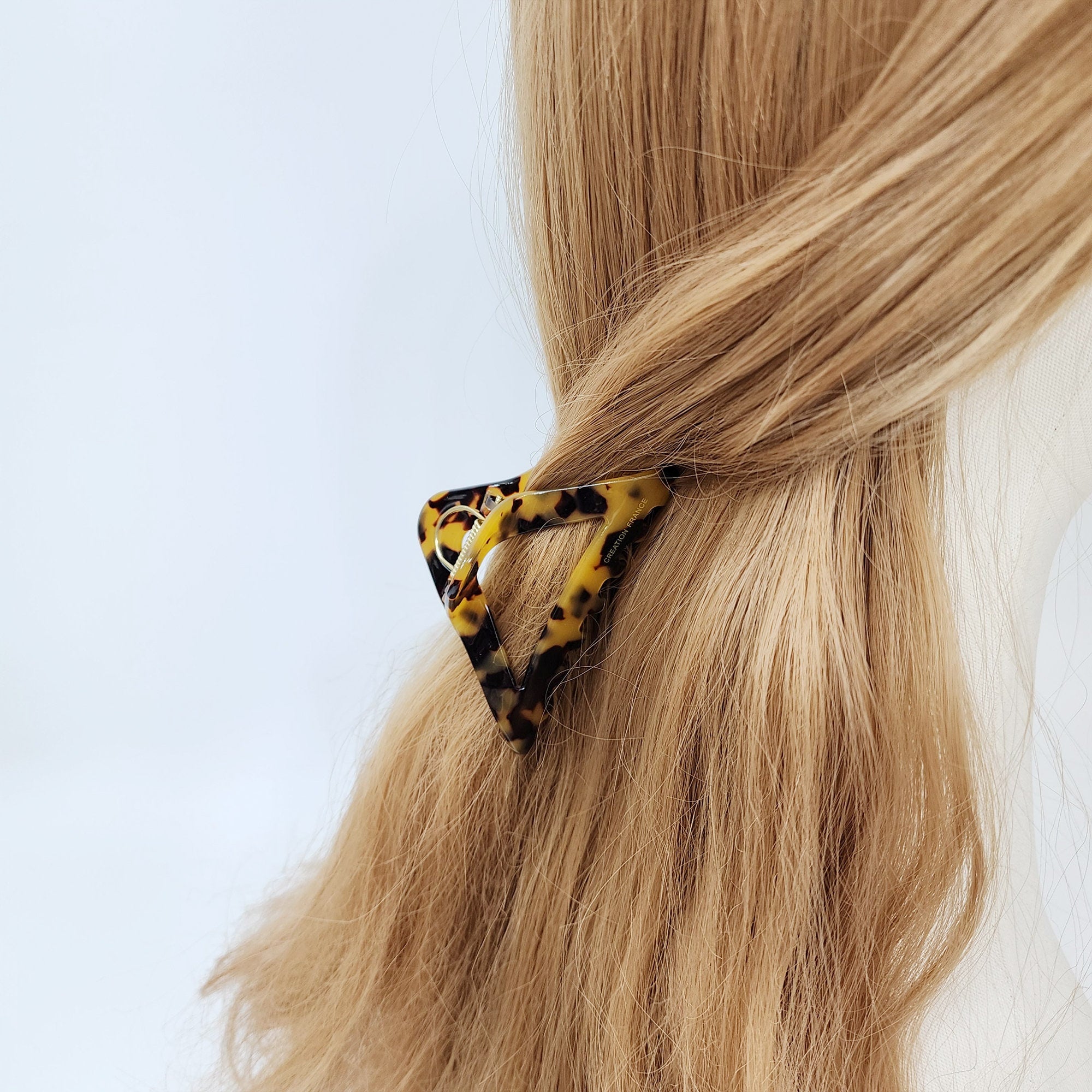 Pyramid U Shape Spring Hair Claw Clip (3.1 Inch) / Tortoise Shell Medium Size Ponytail Holder / Hair Barrette for Woman