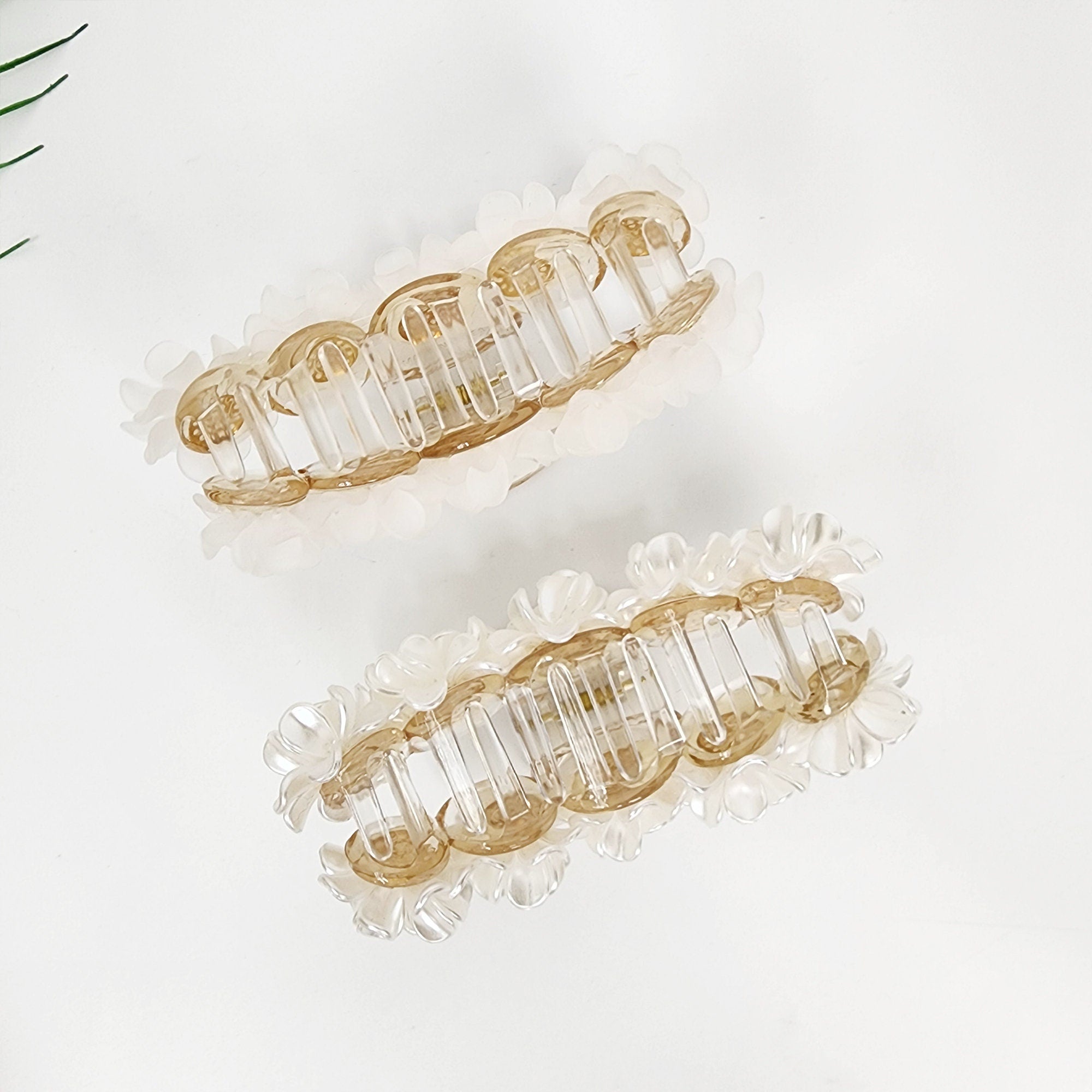 Elegance White Blossom Pearl Large Hair Claw Clip (4.3 Inch) / Jumbo Acrylic Hair Pin / Hair Accessory for Woman