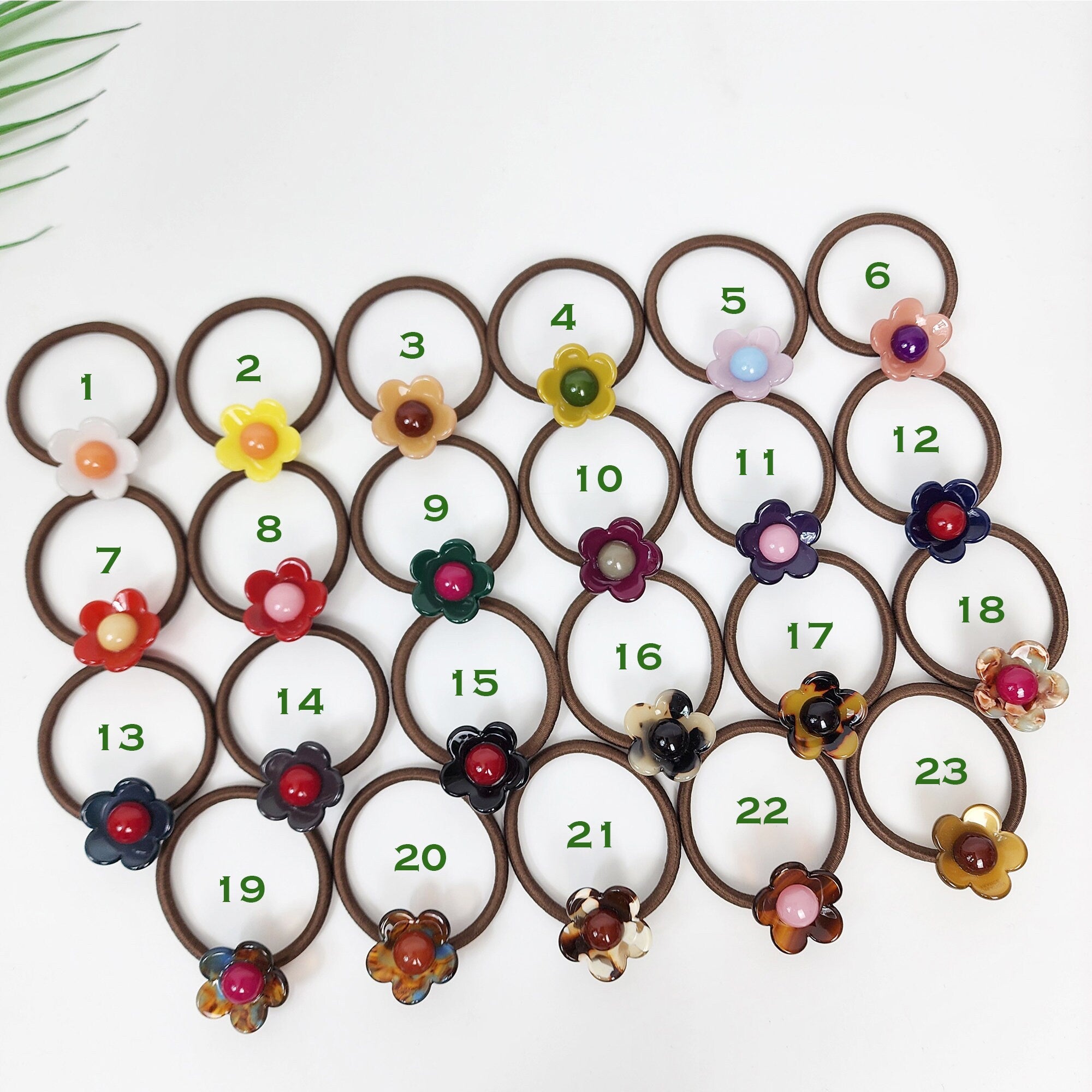 Cutie Flower Mini Hair Tie (1.0 Inch) / Simple Cute Ponytail Holder / Hair Accessory for Woman / French Hair Tie
