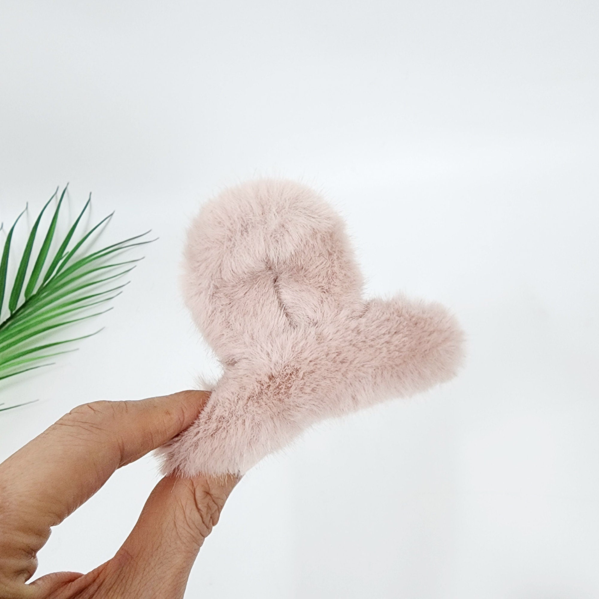 Synthetic Fur Eco-Fur Midi Twist Half-Tie Hair Claw Clip (3.5 Inch) / Large Hair Claw / Hair Accessory for Woman