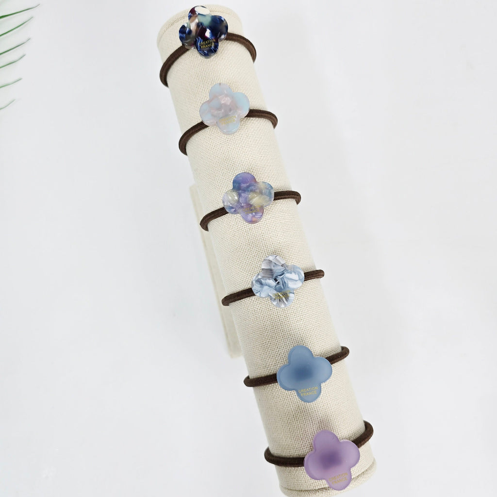 Lovely Clover Ponytail Hair Tie (1.0 Inch) / Simple Cute Ponytail Holder / Hair Accessory for Woman / French Hair Tie