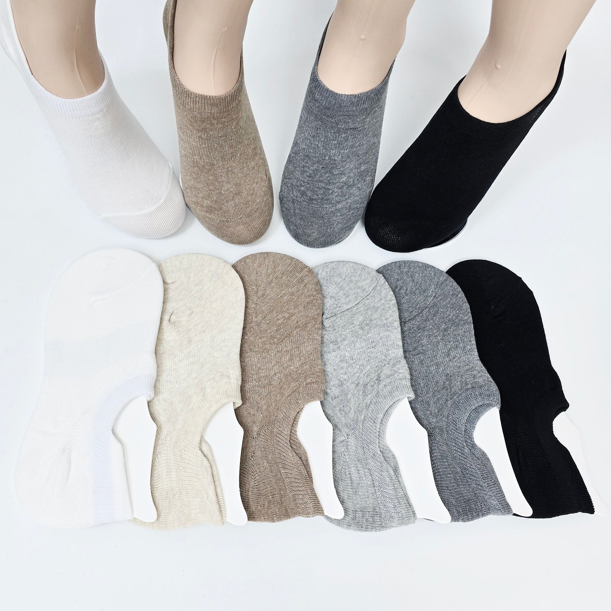 ✨ ChicMong Soft No-Show Liners
These soft cotton no-show liners are designed for all-day comfort and a minimalist look. Featuring a secure silicone heel grip, they stay perfectly in place inside your sneakers or flats without slipping off. Enjoy the breathable fabric and the sleek, invisible fit that complements any outfit perfectly.