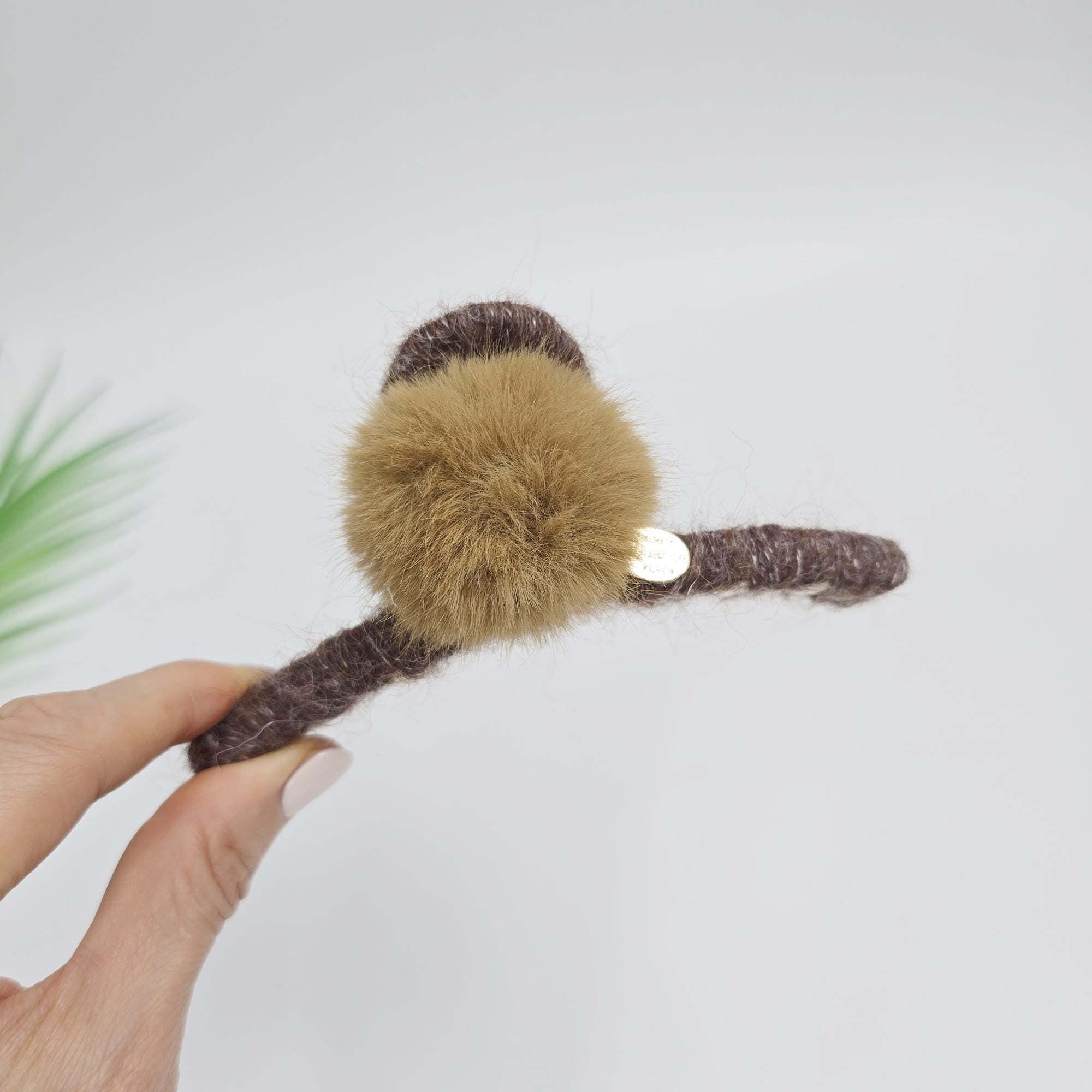 Knit Twist Yarn Pom-Pom Accent Updo Hair Claw Clip (5.1 Inch) / Hair Barrette for Woman