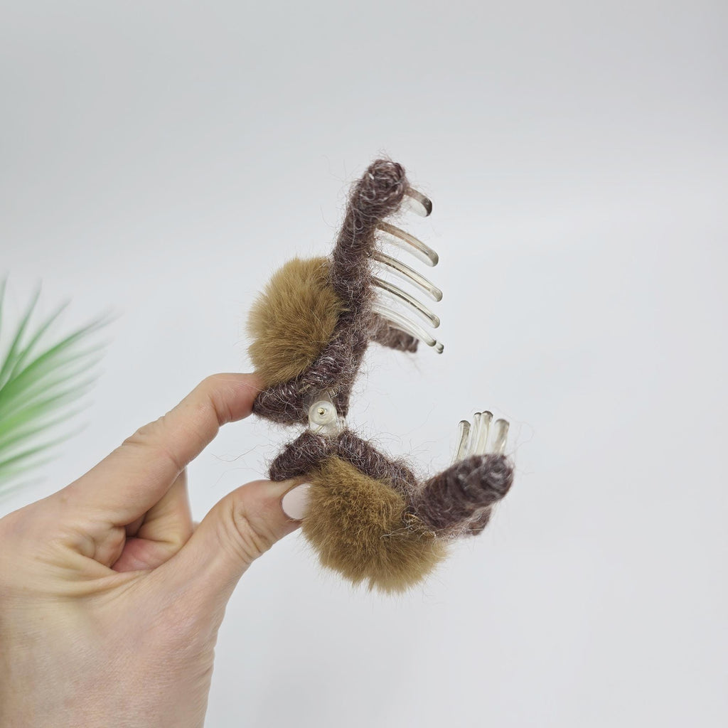 Knit Twist Yarn Pom-Pom Accent Updo Hair Claw Clip (5.1 Inch) / Hair Barrette for Woman