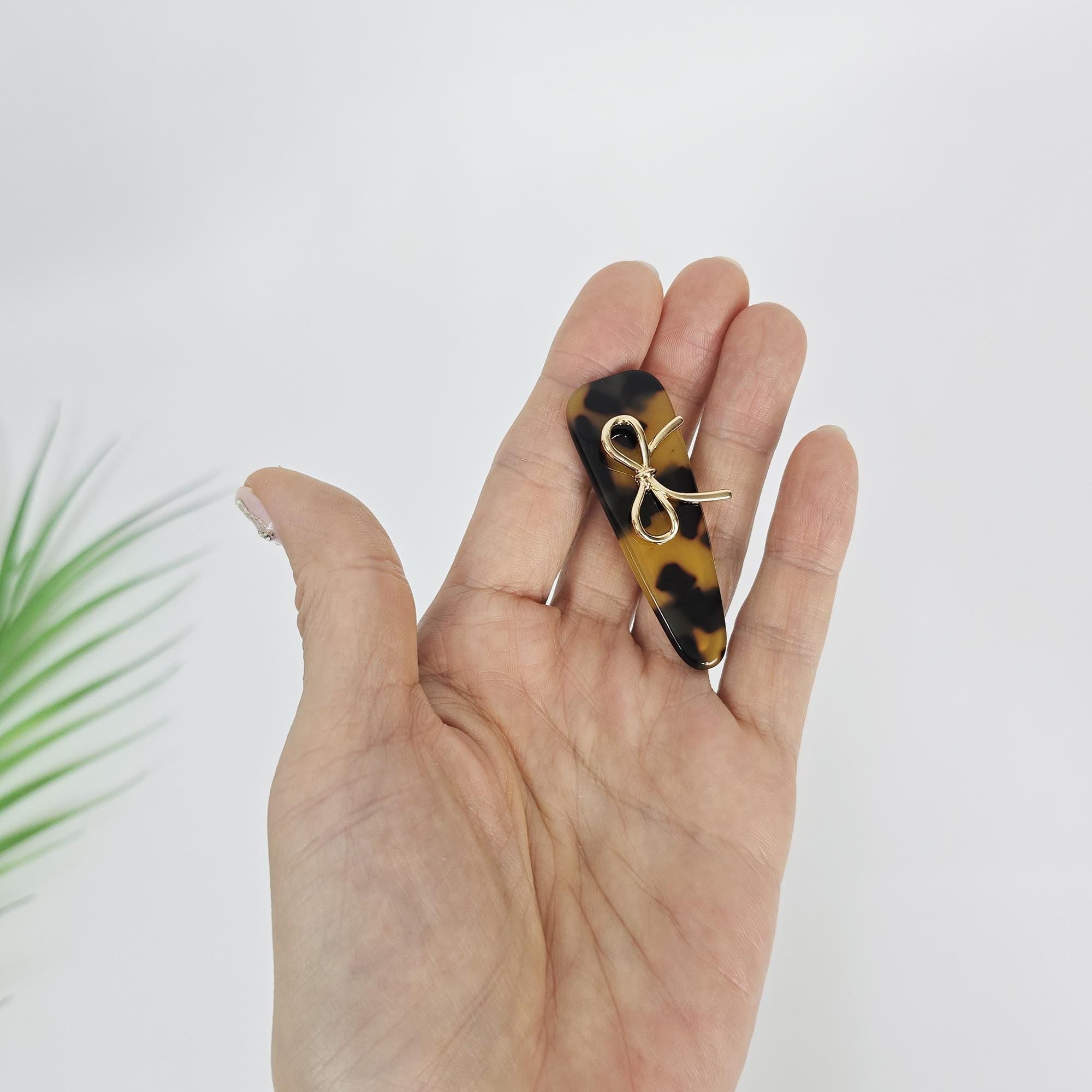 Gold Ribbon Triangle Mini Hair Claw Clip (2.2 Inch) / Tortoise Shell Frech Pin / Alligator Hair Clip for Woman