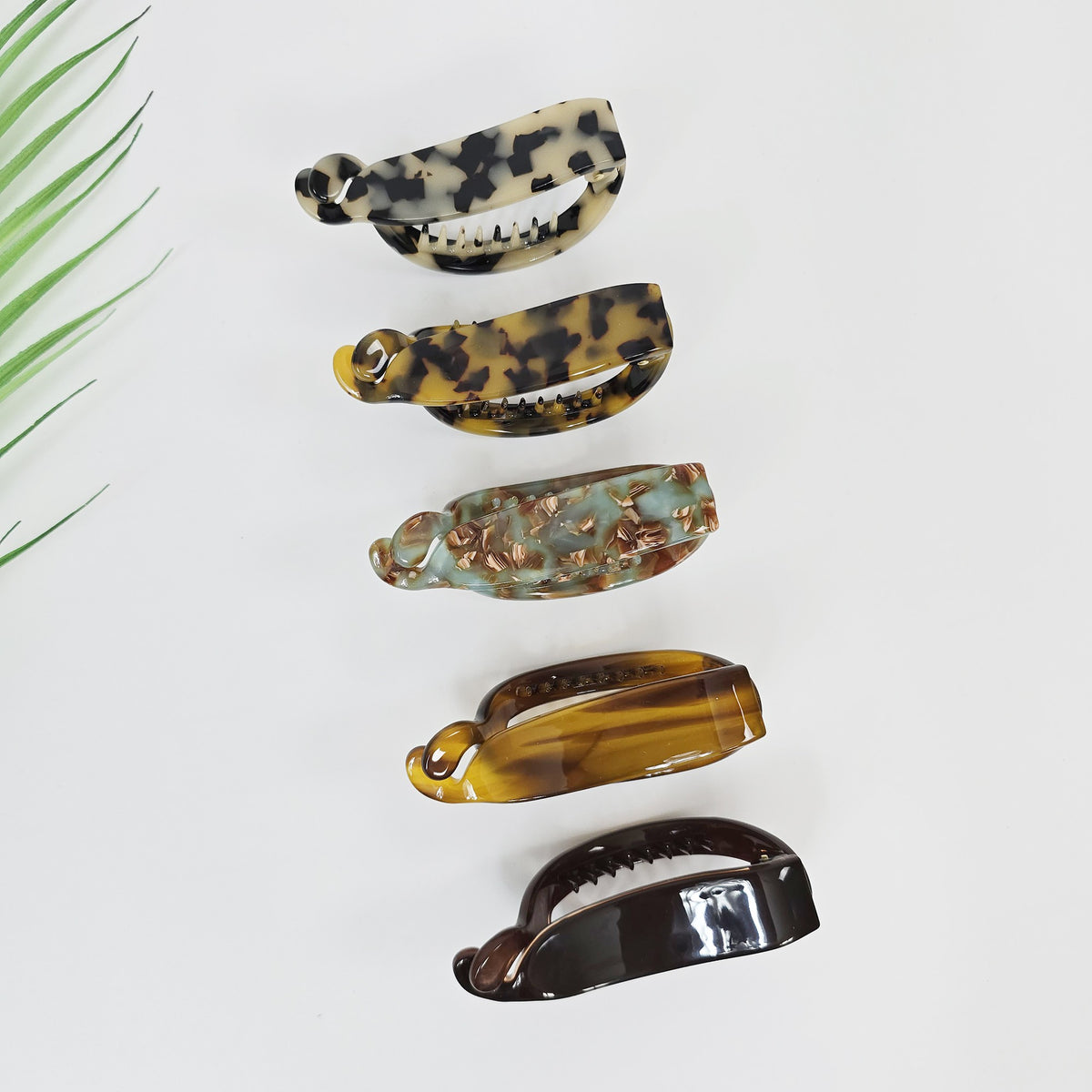 Oval Frame Medium Banana Clip – all colors